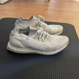 Adidas boost uncaged white